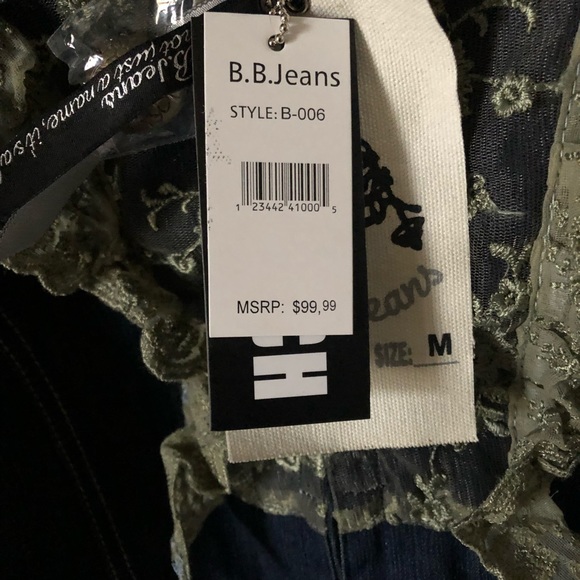 BB Jeans Cropped Jean Jacket with Lace Detail NWT - Picture 3 of 8